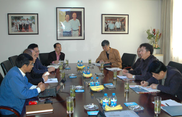 江蘇省經(jīng)濟(jì)和信息化委員會(huì)黨組副書記、副主任俞軍來(lái)江蘇上上電纜集團(tuán)調(diào)研