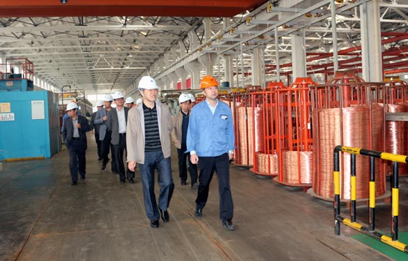 2015年11月3日，新泰市黨政代表團(tuán)來(lái)上上電纜考察