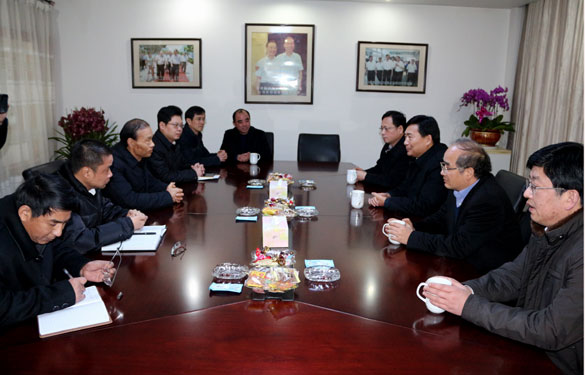 溧陽(yáng)市委書(shū)記盛建良一行來(lái)上上集團(tuán)走訪慰問(wèn)