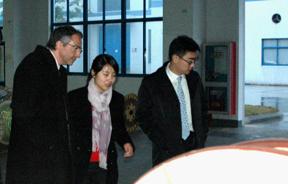 以色列駐滬總領(lǐng)事艾雅克一行來上上集團參觀考察