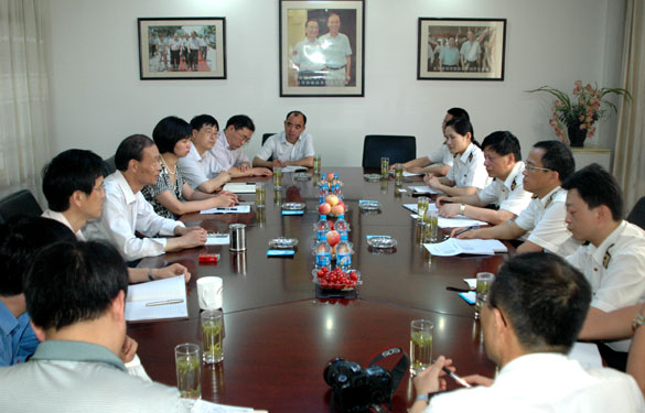 常州海關(guān)黨組書(shū)記、關(guān)長(zhǎng)吳永林來(lái)上上集團(tuán)調(diào)研