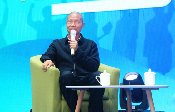 受邀參加“青藍接力”工程啟動儀式，丁山華寄語青年企業(yè)家： 勤奮、專一、實干