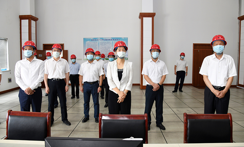 常州市委副書記、代理市長盛蕾來上上電纜調(diào)研